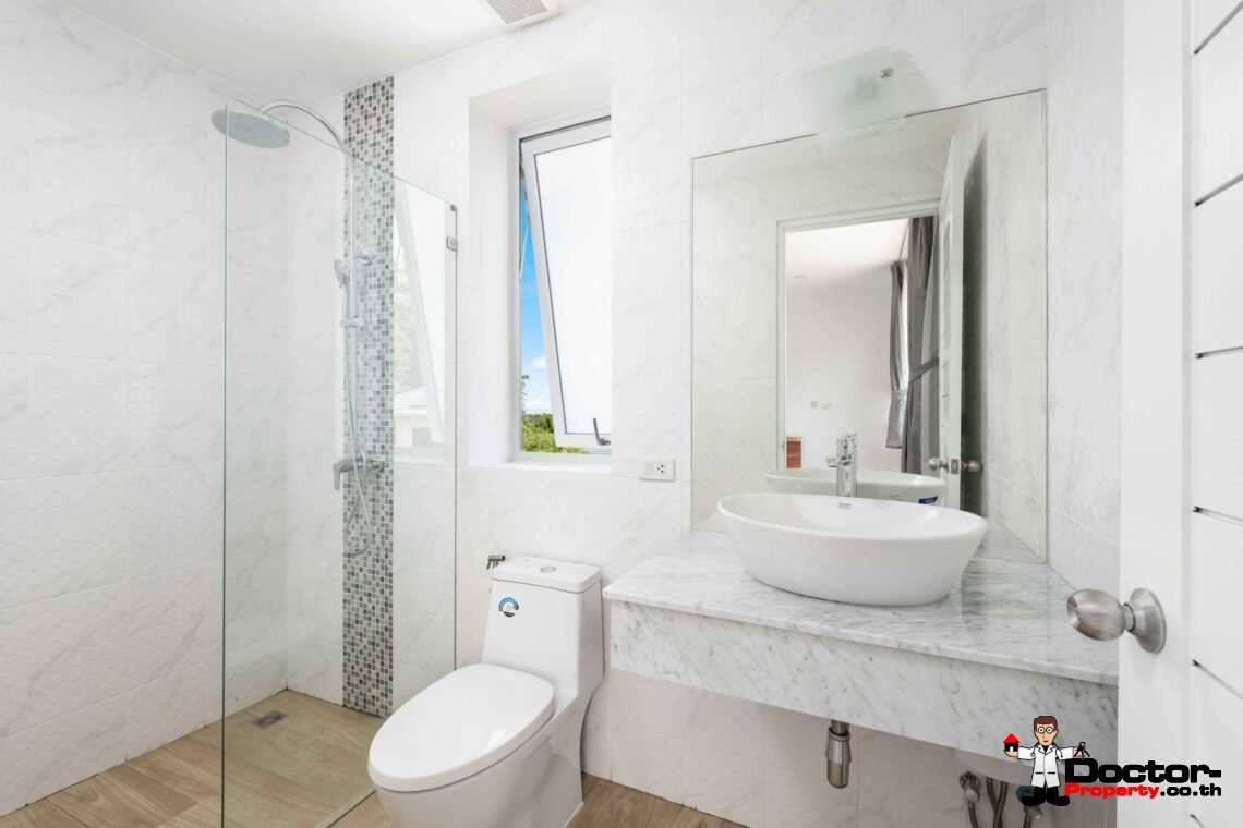 Modern 6 Bedroom Pool Villa with Sea View in Choeng Mon, Koh Samui – For Sale